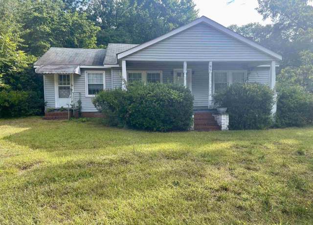 Property at 197 Sunset St, Spartanburg, SC 29307, 3 beds, 1 bath