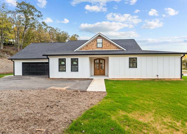 Property at 278 Forest Ave, Landrum, SC 29356, 3 beds, 2.5 baths
