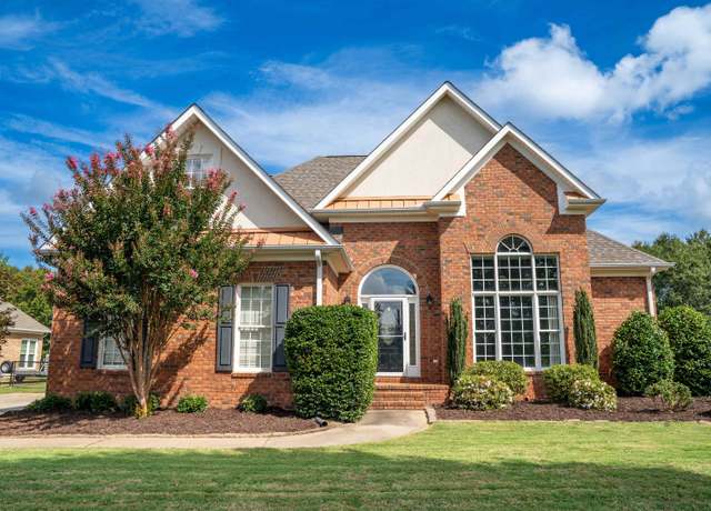 Property at 280 Heather Glen Dr, Boiling Springs, SC 29316, 4 beds, 2.5 baths