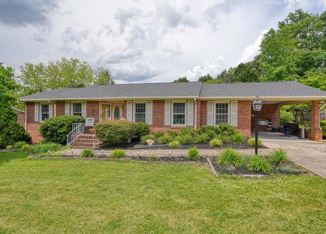 Property at 223 Anita Dr, Spartanburg, SC 29302, 6 beds, 3 baths