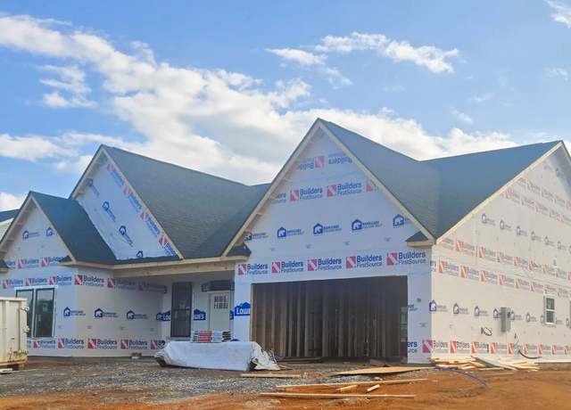 Property at 1004 S November Dr, Boiling Springs, SC 29316, 3 beds, 3 baths