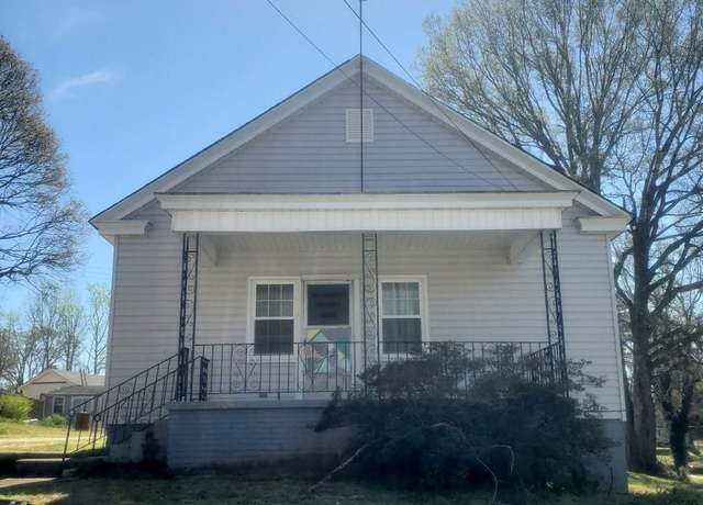Property at 541 W Peachtree St, Woodruff, SC 29388, 2 beds, 1 bath