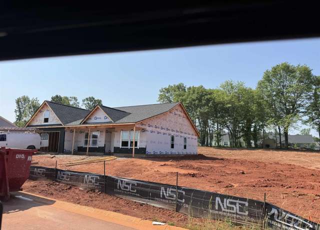 Property at 321 Tegan Ct, Lyman, SC 29365, 3 beds, 2 baths