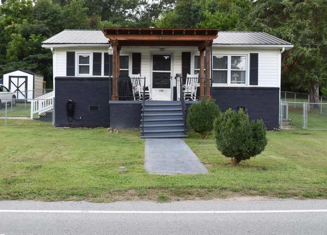 Property at 132 S Linda St, Cowpens, SC 29330, 2 beds, 1 bath