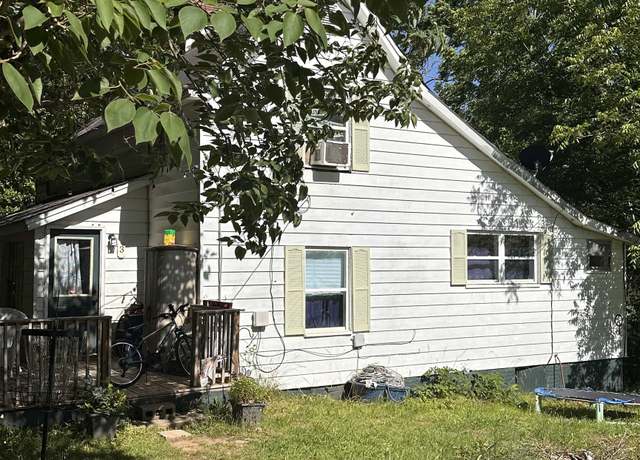 Property at 3 Mcgowan st St, Enoree, SC 29388, 3 beds, 1 bath