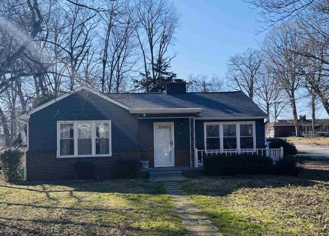 Property at 106 Hancock Ave, Spartanburg, SC 29302, 3 beds, 1.5 baths