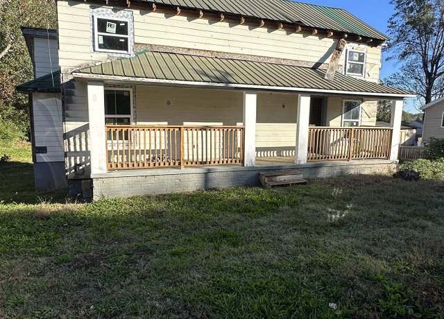 Property at 141 High Street St, Converse, SC 29329, 4 beds, 2 baths