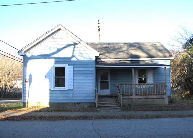 Property at 501 E Robinson Street St, Gaffney, SC 29340, 3 beds, 1 bath