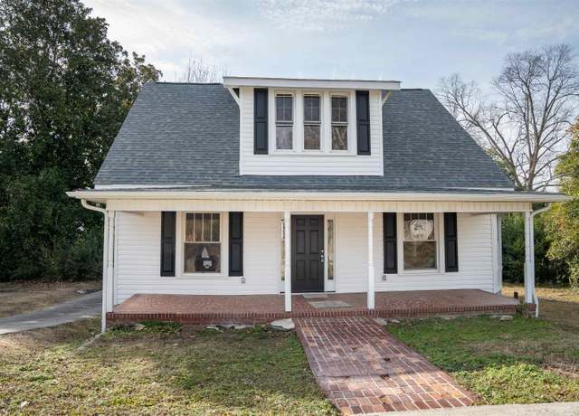 Property at 708 E Main St, Union, SC 29379, 3 beds, 2.5 baths