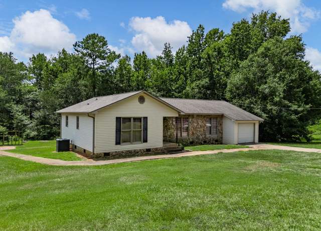Property at 140 Ligon St St, Pacolet, SC 29372, 3 beds, 2 baths