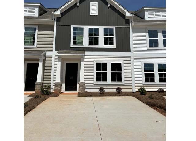 Property at 677 Blossom Run, Spartanburg, SC 29307, 3 beds, 2.5 baths