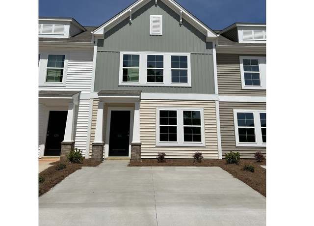 Property at 681 Blossom Run, Spartanburg, SC 29307, 3 beds, 2.5 baths