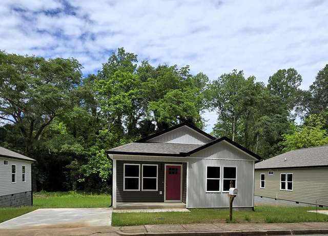 Property at 216 Caulder Cir, Spartanburg, SC 29306, 3 beds, 2 baths