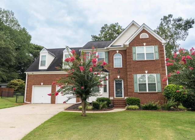 Property at 570 E Abington Way, Spartanburg, SC 29301, 4 beds, 2.5 baths