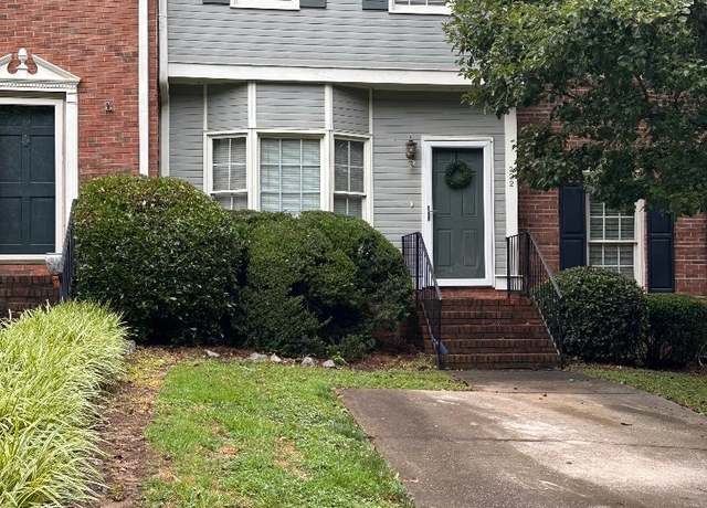 Property at 322 Woodburn Creek Rd, Spartanburg, SC 29302, 2 beds, 2.5 baths