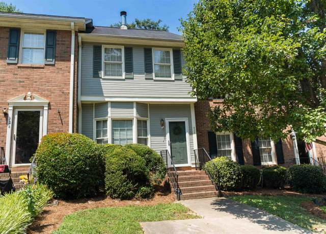 Property at 322 Woodburn Creek Rd, Spartanburg, SC 29302, 2 beds, 2.5 baths