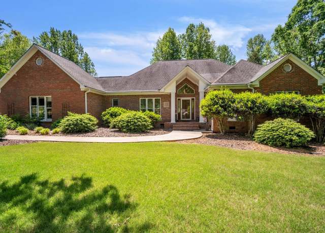 Property at 118 Pinewood Dr, Woodruff, SC 29388, 4 beds, 3 baths