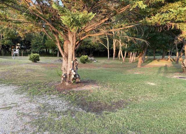 Property at 27 Robert Harris Ct, Gray Court, SC 29645