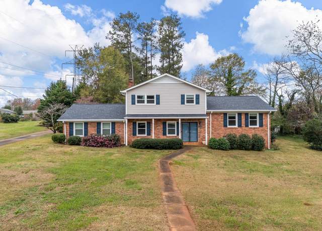 Property at 534 Hemlock Dr, Boiling Springs, SC 29316, 4 beds, 2.5 baths