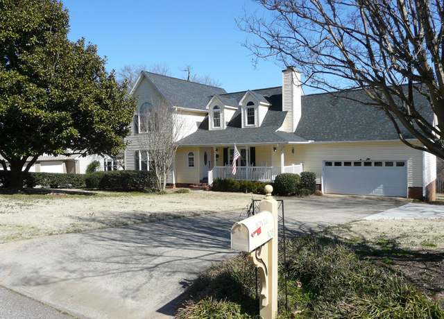 Property at 308 Bentley Ct, Spartanburg, SC 29303, 3 beds, 2.5 baths