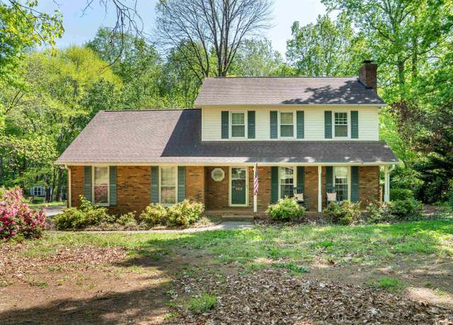 Property at 102 Cinderridge Dr, Spartanburg, SC 29301, 4 beds, 2.5 baths
