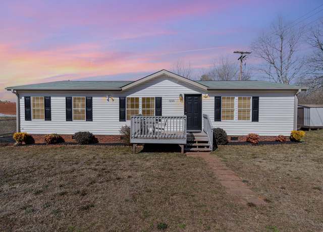 Property at 1225 Upper Valley Falls Rd, Boiling Springs, SC 29316, 3 beds, 2 baths