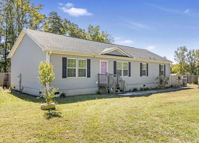 Property at 2608 Bolt Rd, Gray Court, SC 29645, 4 beds, 2 baths