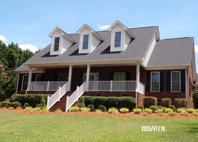 Property at 561 Thorn Cove Dr, Chesnee, SC 29323, 4 beds, 3.5 baths
