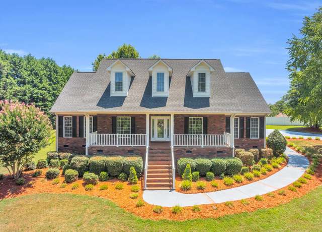 Property at 561 Thorn Cove Dr, Chesnee, SC 29323, 4 beds, 3.5 baths