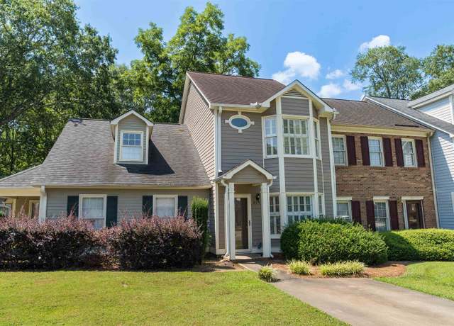 Property at 215 Woodburn Club Ln, Spartanburg, SC 29307, 2 beds, 1.5 baths