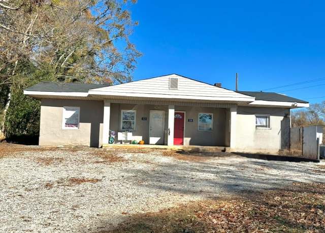 Property at 520 Pierpont Ave, Spartanburg, SC 29303, 4 beds, 2 baths
