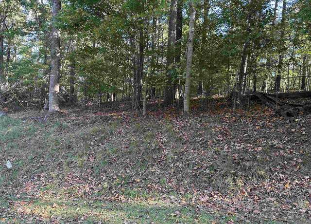 Property at 903 South Hogan Dr, Westminster, SC 29693