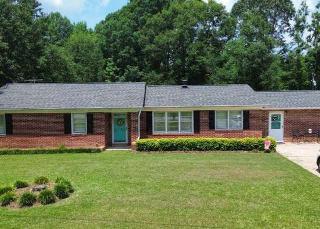 Property at 419 Edgewater Dr Dr, Gaffney, SC 29340, 4 beds, 2 baths