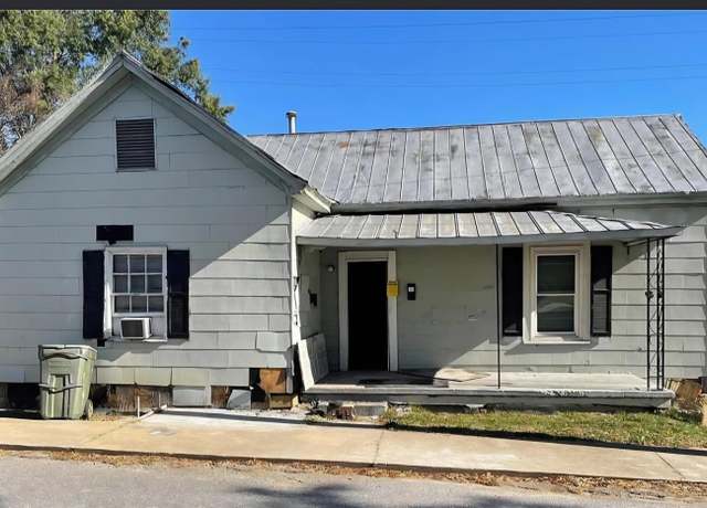 Property at 409 E Robinson St, Gaffney, SC 29340, 3 beds, 2 baths