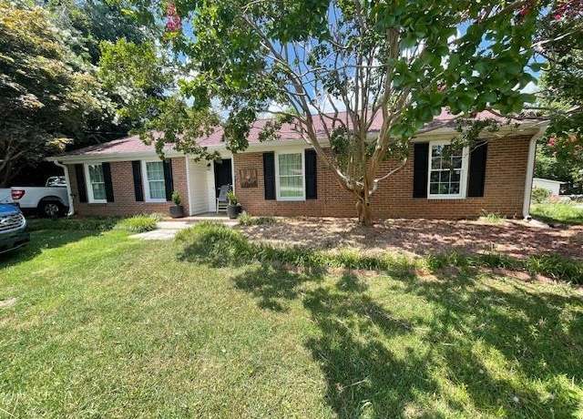 Property at 211 Vega Ln, Greer, SC 29651, 3 beds, 2 baths