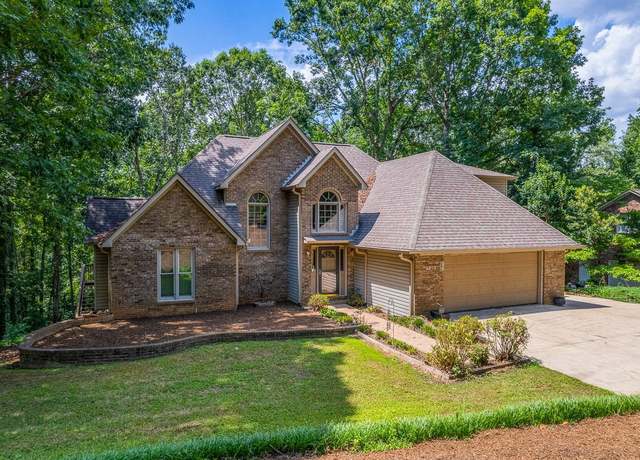 Property at 412 Woodgrove Ter, Spartanburg, SC 29301, 4 beds, 3.5 baths