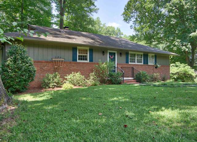 Property at 504 Perrin Dr, Spartanburg, SC 29307, 3 beds, 3 baths