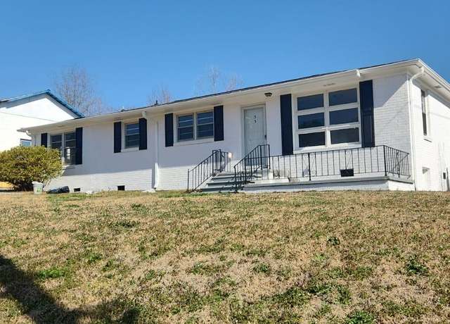 Property at 55 S Main St St, Campobello, SC 29322, 3 beds, 2 baths