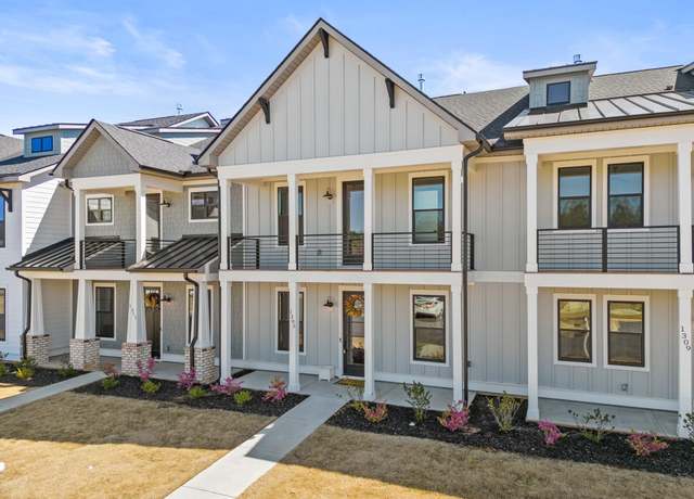 Property at 1305 S Pinot Rd, Duncan, SC 29334, 3 beds, 2.5 baths