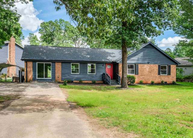 Property at 2 Willowood Dr, Spartanburg, SC 29303, 4 beds, 2 baths