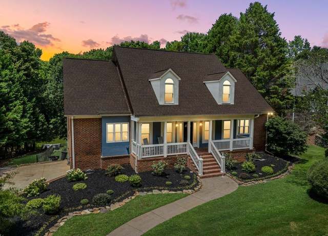 Property at 143 Morning Lake Dr, Moore, SC 29369, 4 beds, 4.5 baths