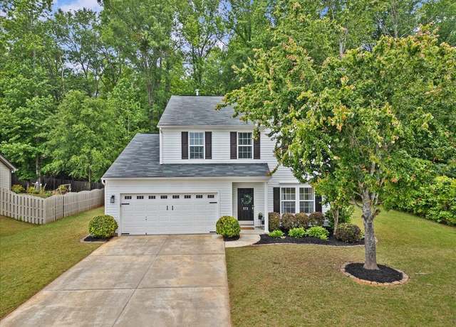 Property at 572 Cromwell Dr, Spartanburg, SC 29301, 4 beds, 2.5 baths