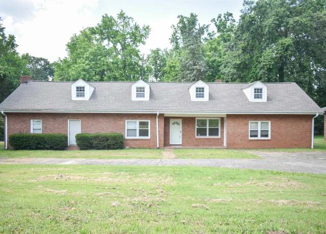 Property at 2298 Avondale Drive Dr, Spartanburg, SC 29302, 3 beds, 2.5 baths