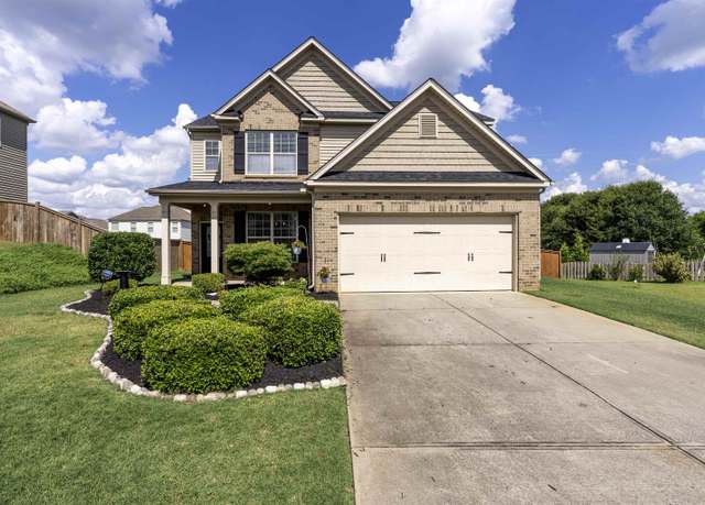 Property at 11 Harwick Ct, Easley, SC 29642, 4 beds, 2.5 baths