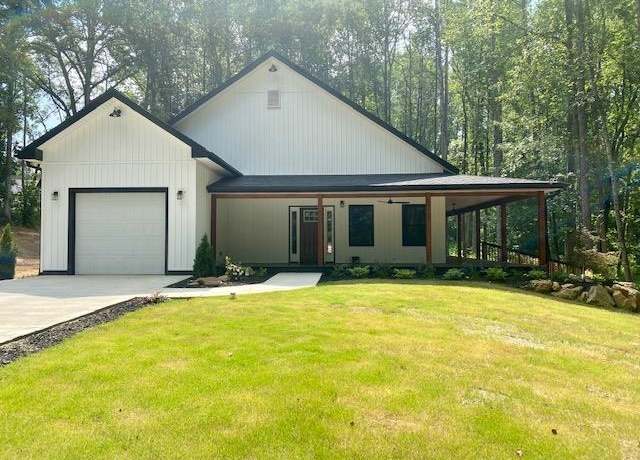 Property at 281 Richland St, Chesnee, SC 29323, 3 beds, 2 baths
