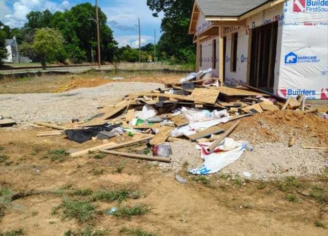 Property at 308 Railroad Ave, Gaffney, SC 29340, 3 beds, 2 baths