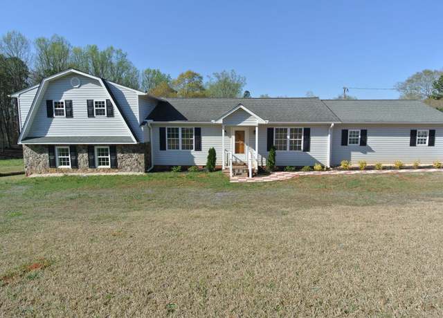 Property at 274 Canaan Church Rd, Spartanburg, SC 29306, 3 beds, 2.5 baths