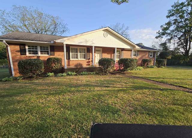 Property at 409 Caston Dr, Boiling Springs, SC 29316, 3 beds, 3 baths