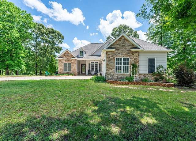 Property at 225 Cane Creek Way, Campobello, SC 29322, 2 beds, 2 baths