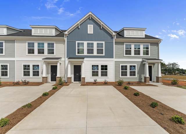Property at 659 Blossom Run, Spartanburg, SC 29307, 3 beds, 2.5 baths